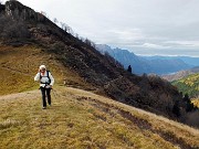 26 Passo del Gandazzo , a dx il sentiero  per il Rif, Buzzoni, a sx il 101 per Piani di Bobbio-Rif. Lecco